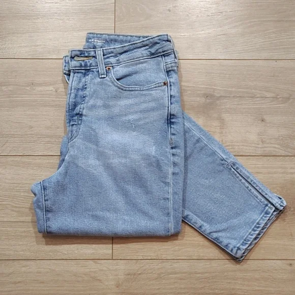 Old Navy Women's Light Blue High Rise,  O.G. Straight,  Size 6 Regular - Picture 10 of 11